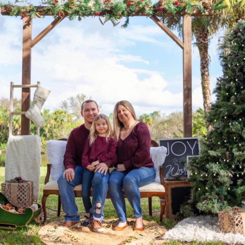 About US - Comfort Peeps Family Owned